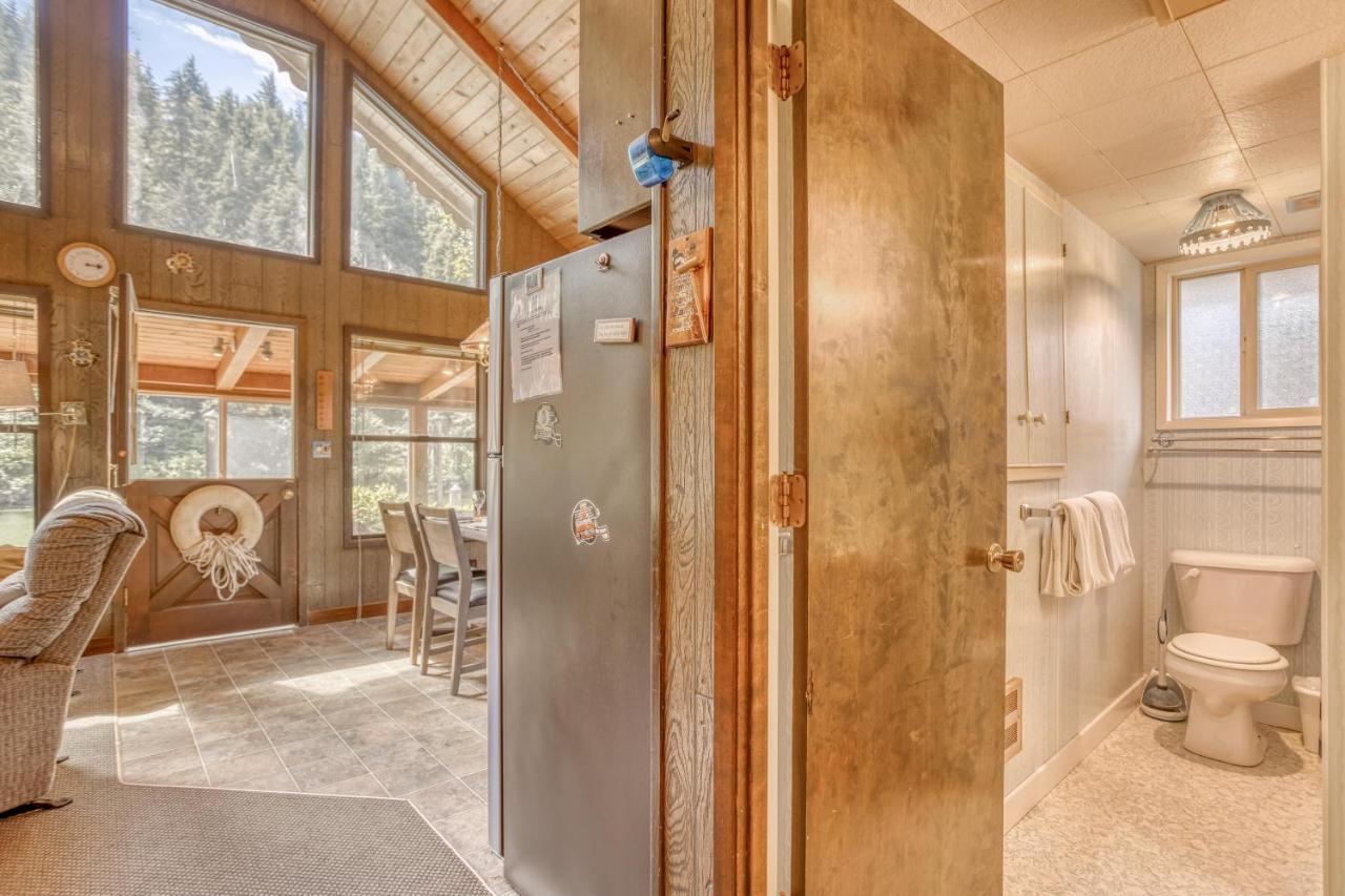 The Crabbing Cabin Lincoln City Exterior photo