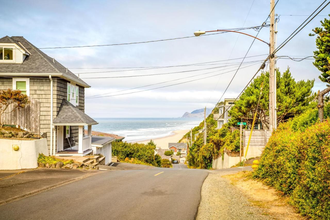 The Crabbing Cabin Lincoln City Exterior photo